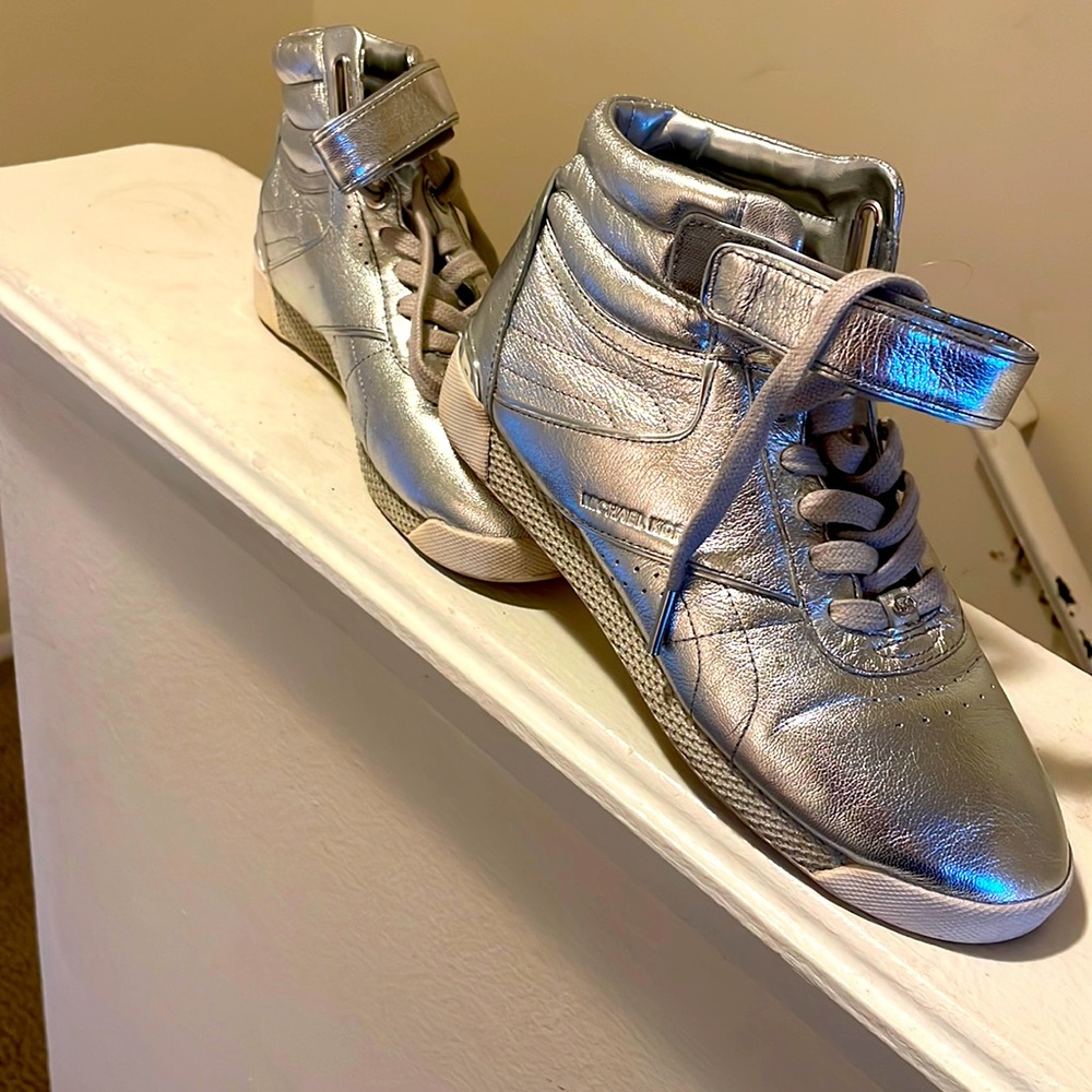 Michael Kors women’s 7.5 Silver Hi Top